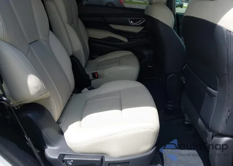 2022 Subaru Ascent Limited z USA, uszkodzony, nr VIN 4S4WMAPD8N3437730